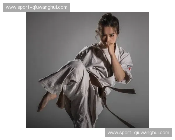 空手道分析:以柔驭刚的观察力与决策力 空手道分析:以柔驭刚的观察力与决策力